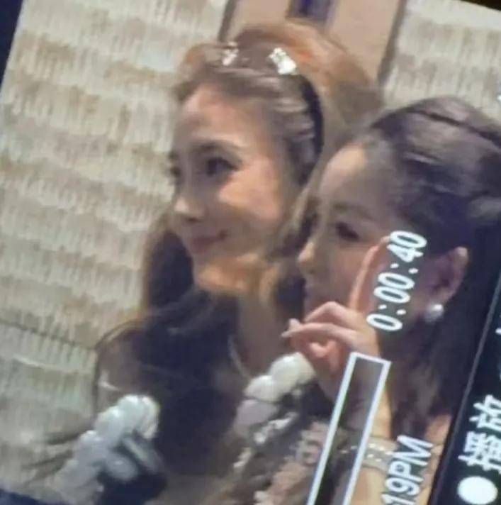 baby彻底放飞自我，看权志龙演唱会遭吐槽，哈韩哈日多年没变过
