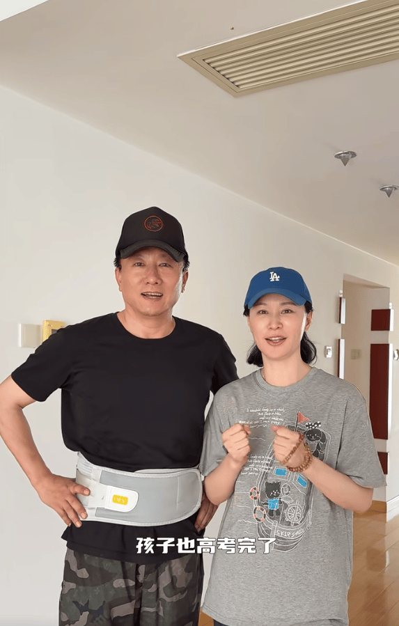 屋子斌配偶死心3年租房陪读生存,18岁犬子收成好还漂亮,<a href="http://www.26eem.com" target="_blank">偷拍自拍</a>很争光