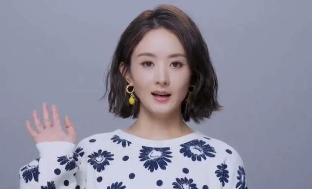 赵丽颖最新出头气象欠安,目光无语面颊凹下,磨皮磨到卧蚕都没了