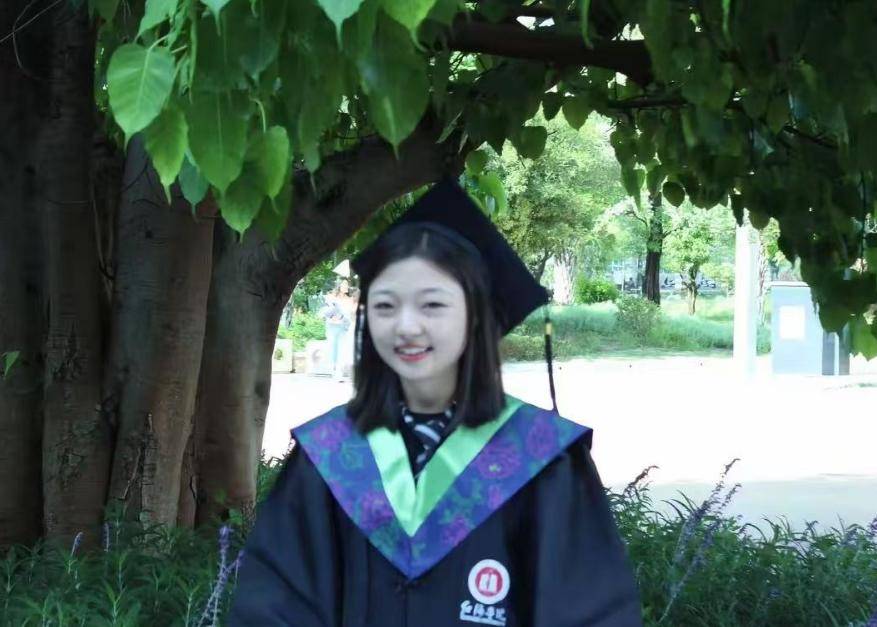 云南26岁美女思梦去世，腿抽筋突然昏厥，结婚仅5个月，孩子半岁