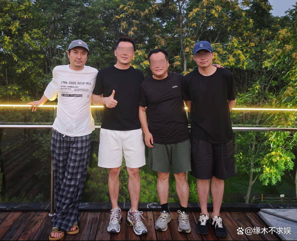 沈腾林允绯闻再添新料!两人前后现身偏僻公园