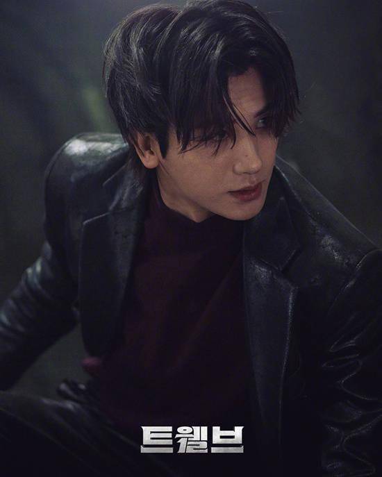 《十二使者》角色剧照 马东锡“拳”力对抗朴炯植