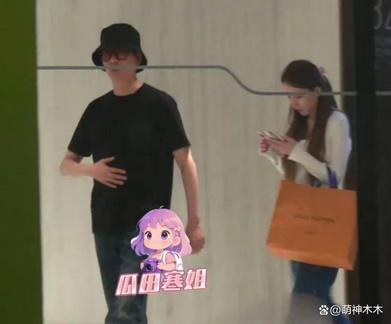 冯绍峰与新女友又被曝光了，女方撞脸马筱梅？