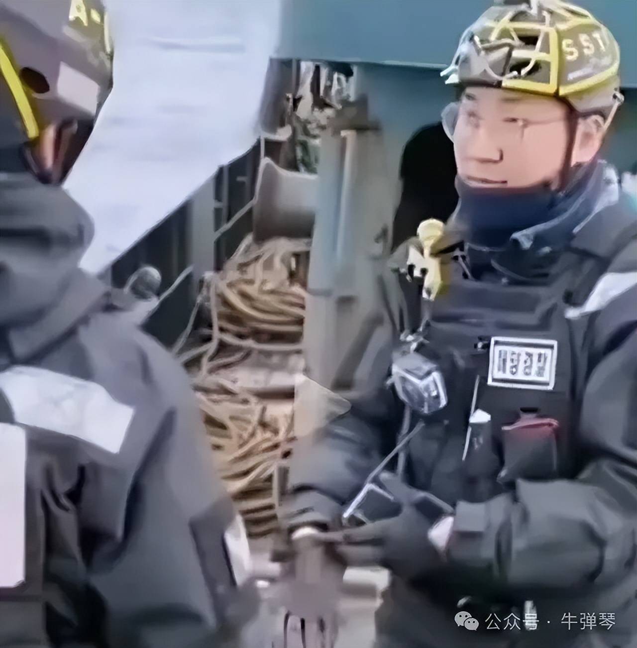 这位韩国警长，值得我们永远铭记
