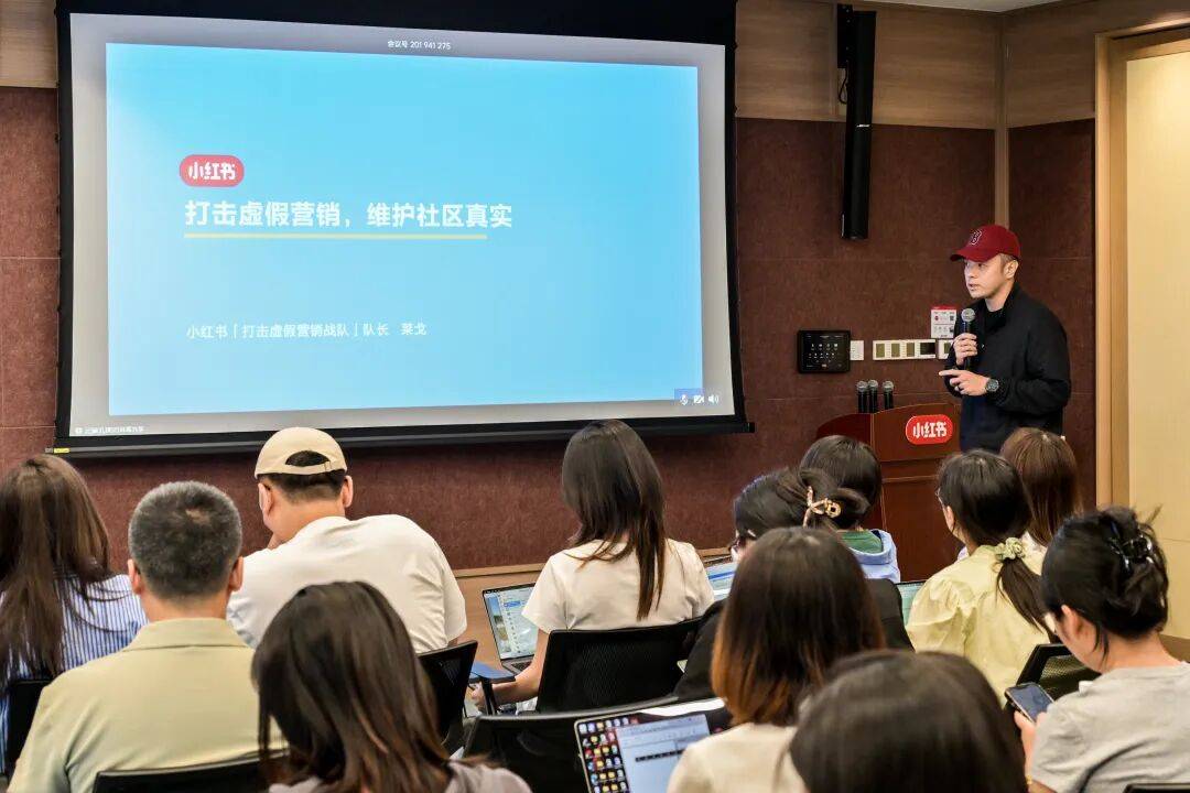 混成全网公敌的“流水线式造假”，终于被整顿