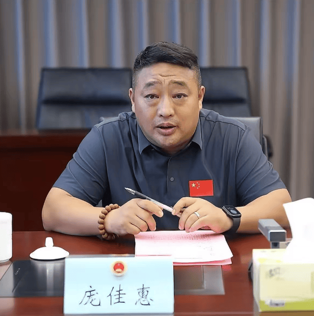 镇江网红庞佳惠去世，年仅40岁，突发心梗，前一天还好好的