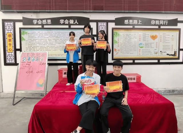 17岁初三学生宁宇华去世，长得很帅是体育生，打篮球意外摔倒身亡