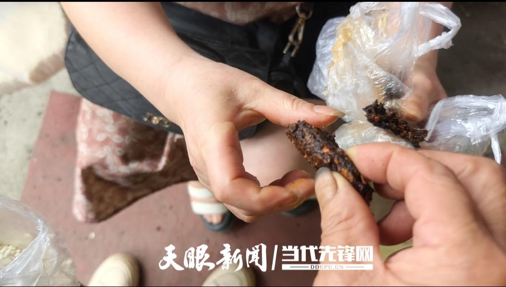 洪水无情人有情！榕江受灾现场的暖心“共享餐桌”(图6)