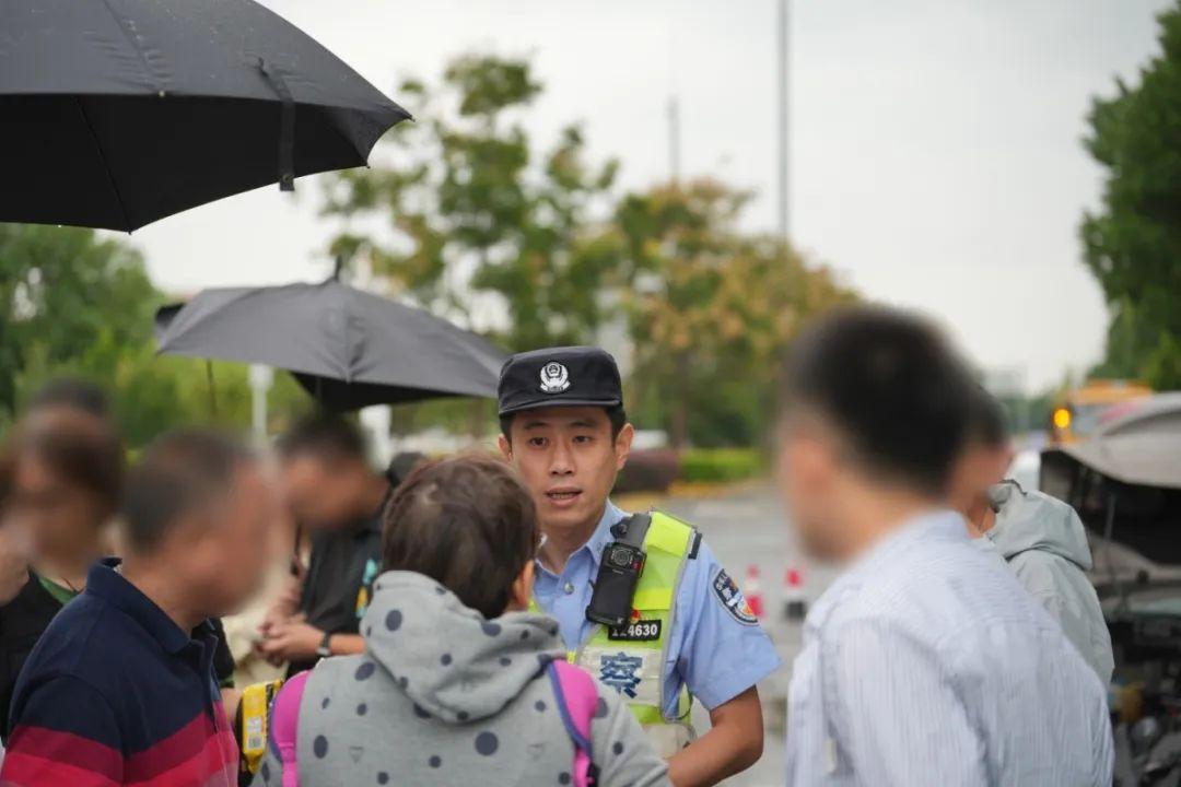 交警的“多此一举”，挽回了一条生命！(图8)