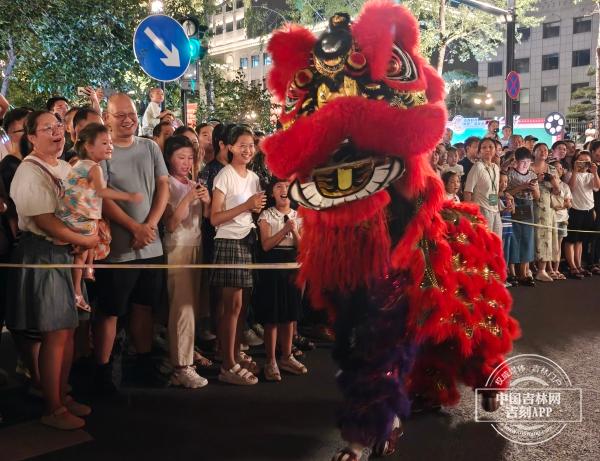 该说不说，新民大街今晚让人意犹未尽！(图13)