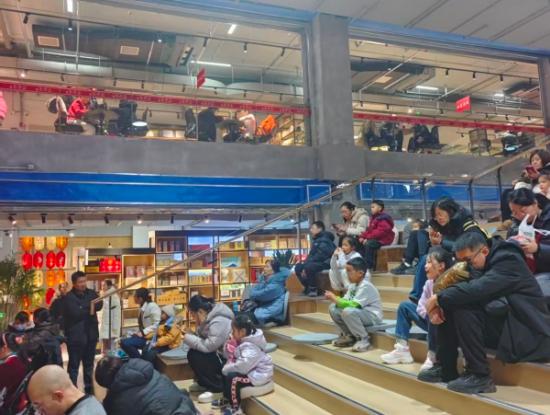 太!火!了!“这有书”凭实力刷屏(图4)