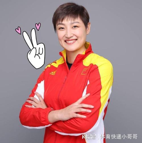 嘴比脑子快，中国女排助教又说错话，网友：别给国家队招黑了