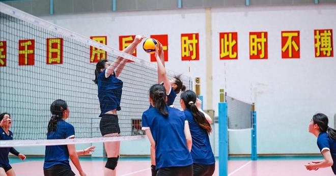 新女排开始减员？杨舒茗王奥芊加盟U19，世少赛中国队名单出炉