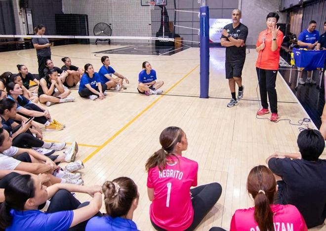 冯坤担任泰国U19主帅！女排黄金一代已有2人执教，退役发展各不同