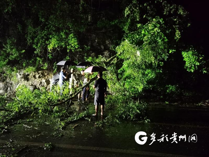 汇川拧紧防汛“发条”