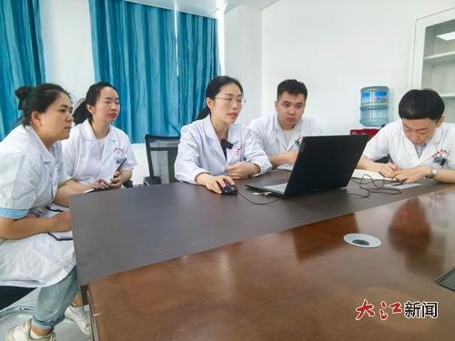 一对江西援疆医生夫妇的“爱的奔赴”-南昌新闻中心