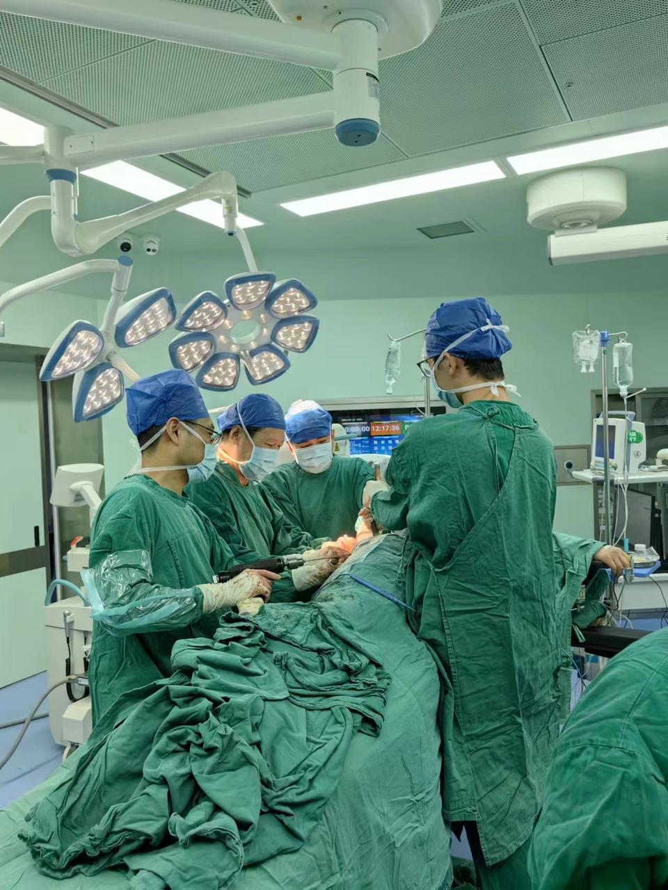 以骨为桥守初心，记济南市第七人民医院优秀党员胡丁有
