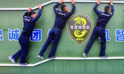 三伏天，南京特警龙虎突击大队训练现场直击