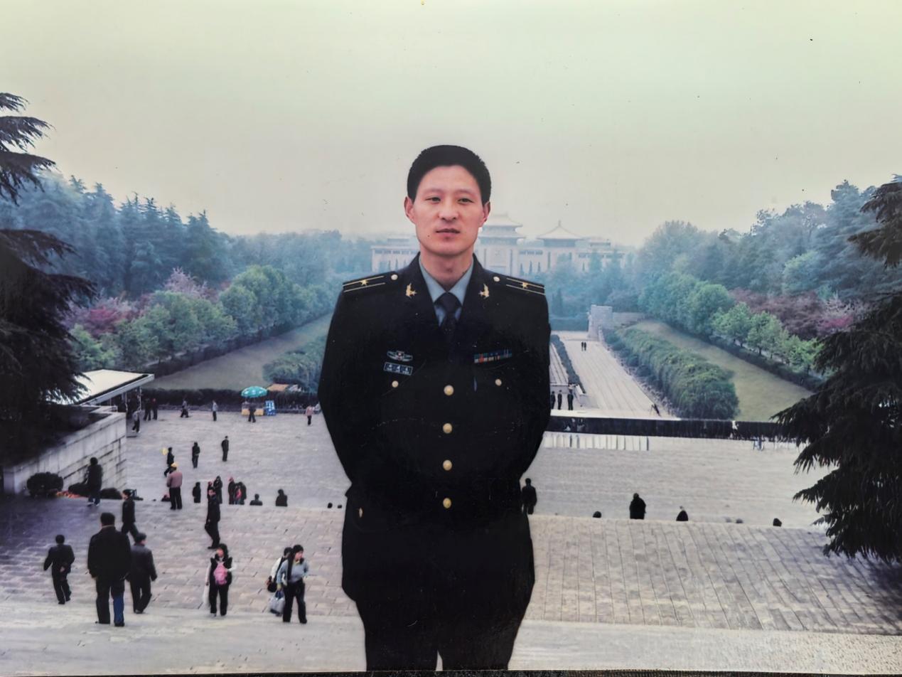 褪下戎装换警服，初心如磐护平安 ！崂山警营里的“八一”荣光