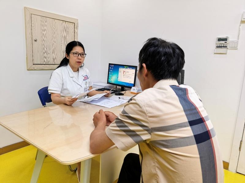 胸口痛可能是得了这个病 福州专家提醒：中老年人要警惕“蛇缠腰”