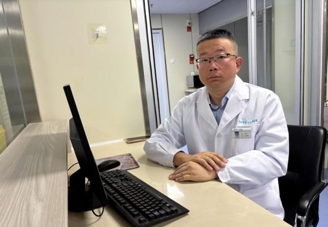 在重症医学科工作12年的夏友伟：做值得信赖的生命“守护人”