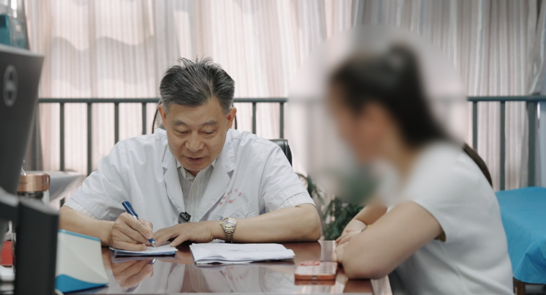 刀尖上的医者仁心 | 王圣应：以精技与厚德照亮生命渡口