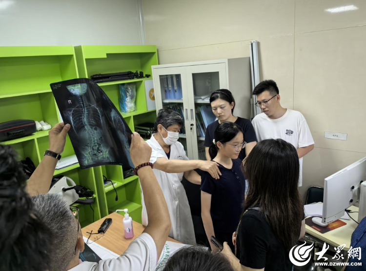 守护挺拔脊梁，助力德州青少年脊柱健康丨山东大学齐鲁医院德州医院特邀国内知名脊柱专家王连成教授定期坐诊