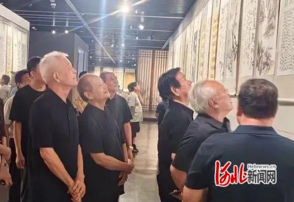 邢台市举办纪念抗战主题离退休干部书画展