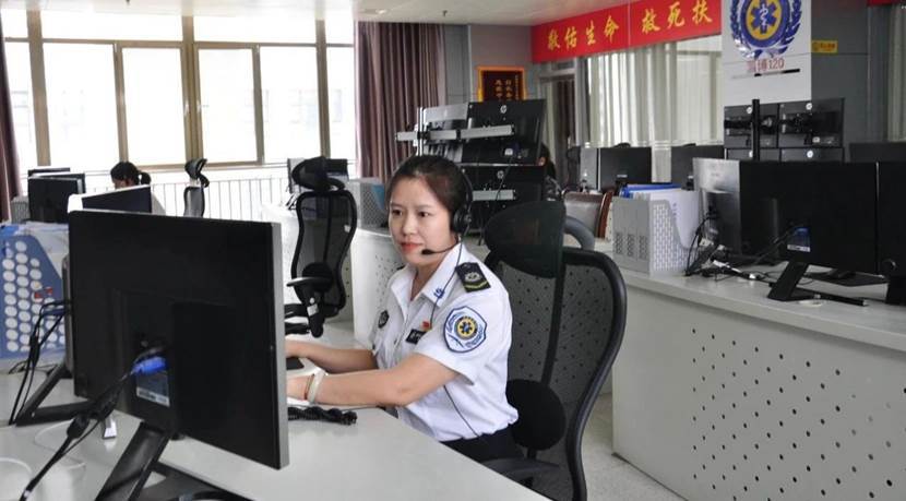 事发淄博文昌湖！多方紧急接力抢救溺水男子