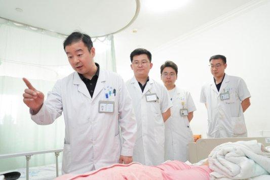 更微创、彻底，烟台毓璜顶医院实现神经内镜颅底手术领域新突破