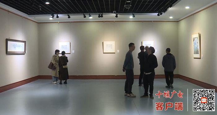 “丹心护碧水绚彩绘车城”十堰市第四届水彩作品展开展