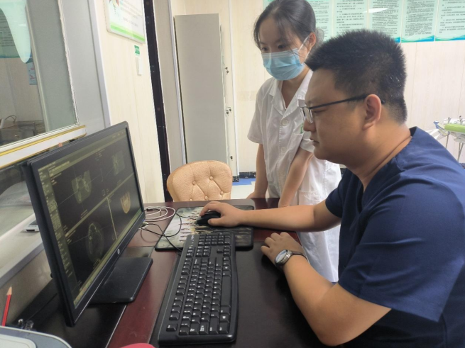 援巫一线：业达医院援巫医师孙俊伟助力当地口腔种植门诊开诊