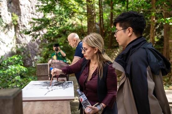 八年七次“遇上” 永嘉小村这样讲中国故事