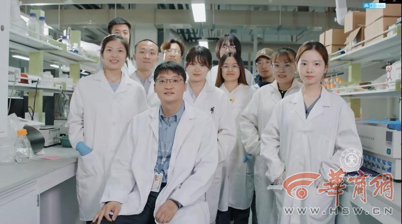 陕西“十四五”科技创新发展特写|依托秦创原和创新港 这个团队用温室气体合成出了饲料、食品和能源