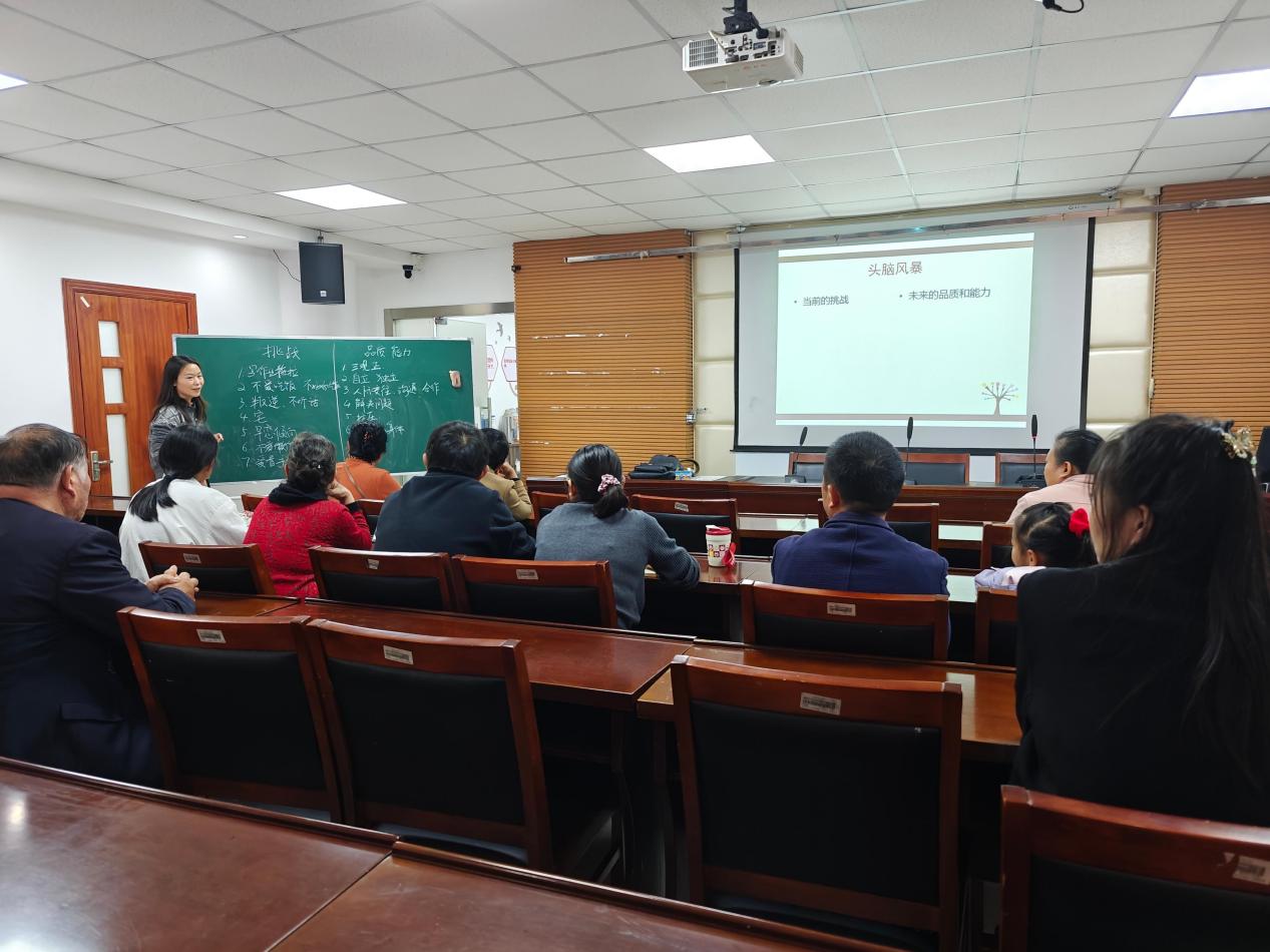 兴浦社区：启迪心灵以爱联结，同心共育赋能成长