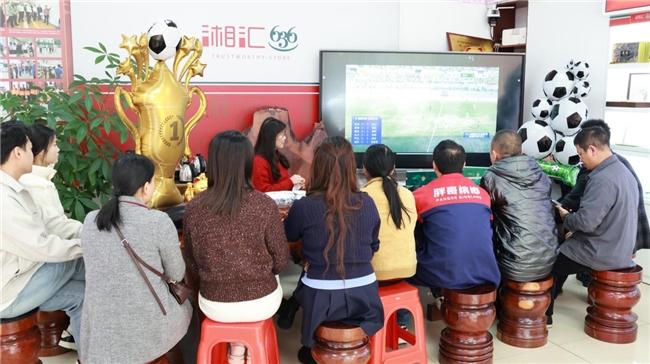 “湘超”点燃街角经济 小店借“球”闯出圈