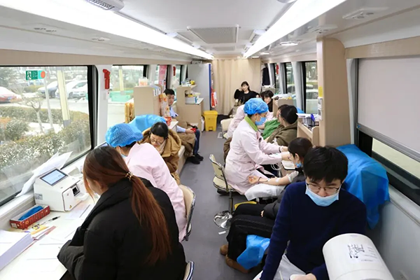 烟台市烟台山医院组织158名医护人员参与无偿献血