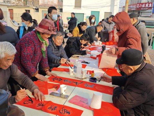 【文化社区】济南市莱芜区凤城街道兰馨园社区：翰墨飘香迎新春 妙笔生花送福来