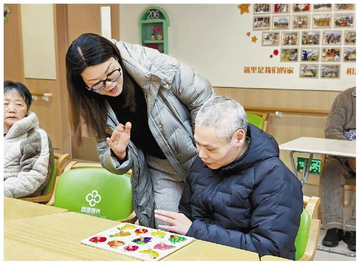 小弟，过年啦！——56岁“法律孤儿”在社区监护下的第一个新年